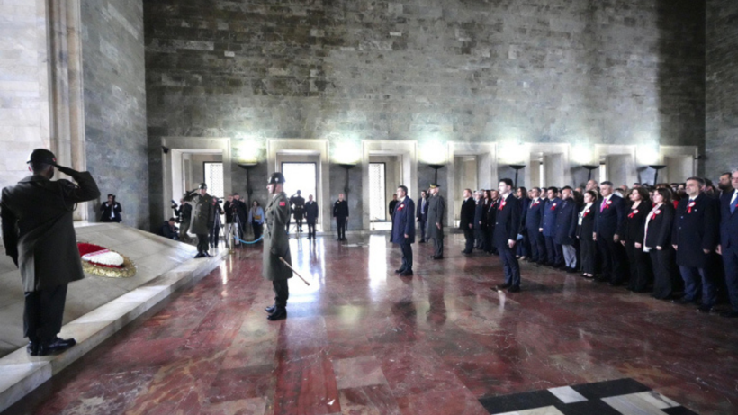 81 ilden gelen öğretmenler Anıtkabir'i ziyaret etti - Resim : 1