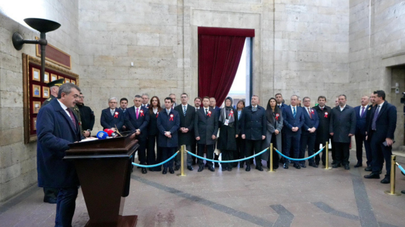 81 ilden gelen öğretmenler Anıtkabir'i ziyaret etti - Resim : 2