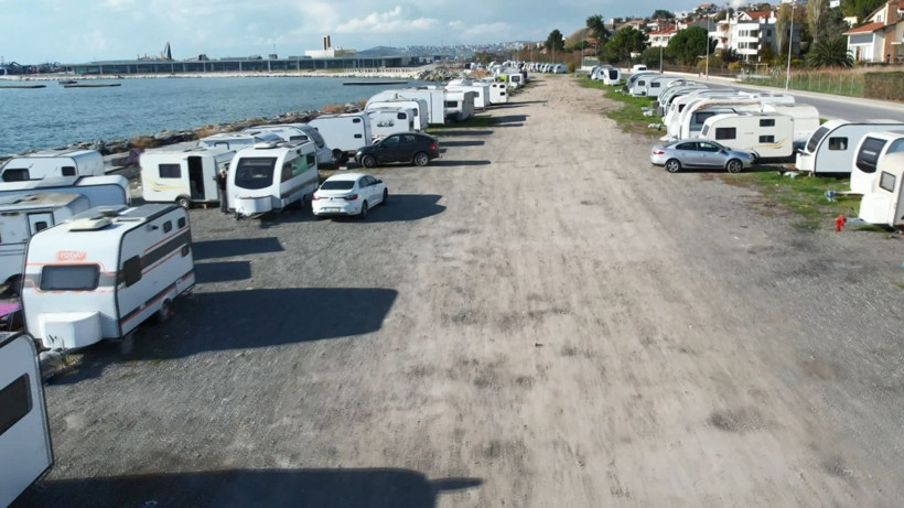 Beylikdüzü'nde sahil şeridi karavan parkına döndü; mahalleli tepkili - Resim: 7