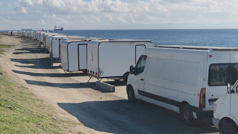 Beylikdüzü'nde sahil şeridi karavan parkına döndü; mahalleli tepkili - Resim: 10