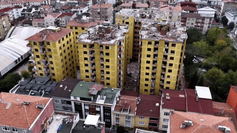 Küçükçekmece’de kentsel dönüşüm başladı: Doğuş Sitesi ‘Yarısı Bizden’ ile yenileniyor - Resim : 1