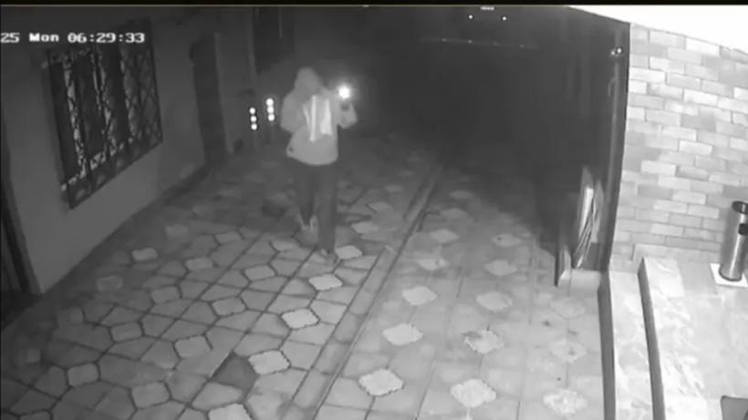 Dürümcüye intikam saldırısı! Evin kurşunlandığı anlar ortaya çıktı - Resim: 3