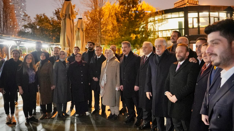AK Parti İstanbul Teşkilatı kış d&ouml;nemi saha &ccedil;alışmalarına başladı: Hedef her mahalleye ulaşmak - Resim : 1