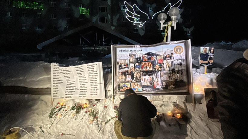 Kartalkaya yangın faciasının yıldönümünde acılı aileler 78 can için gökyüzüne fener bıraktı - Resim: 7