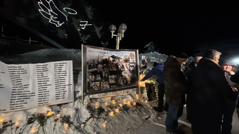 Kartalkaya yangın faciasının yıldönümünde acılı aileler 78 can için gökyüzüne fener bıraktı - Resim: 9
