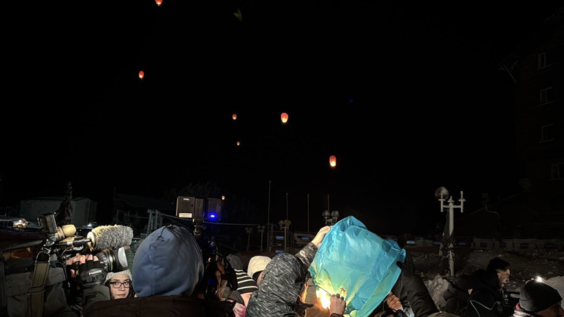 Kartalkaya yangın faciasının yıldönümünde acılı aileler 78 can için gökyüzüne fener bıraktı - Resim: 18