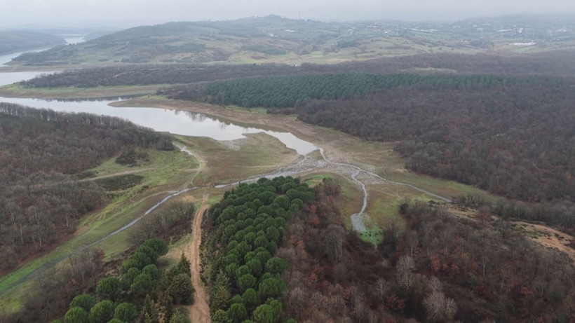Ömerli Barajı’nda korkutan görüntü! Kırmızı ve köpüklü su alarm verdi - Resim: 8