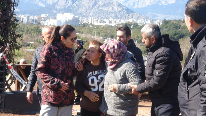 Engelli oğlu için falezlere çıktı, 2 saatte ikna edildi - Resim : 1