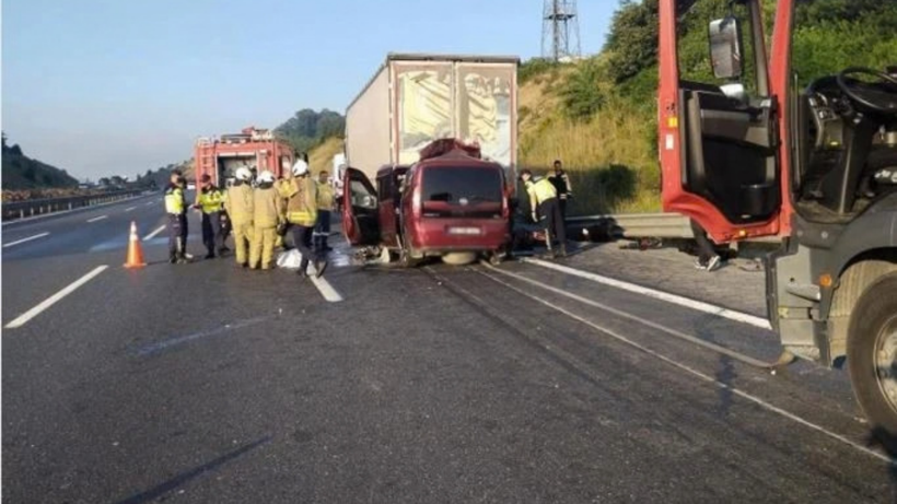 Kuzey Marmara Otoyolu'nda korkunç kaza! 1'i bebek 3 kişi hayatını kaybetti - Resim : 1