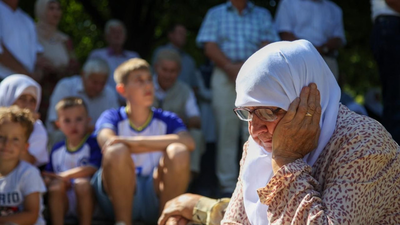 Srebrenitsa katliamının kurbanları Potoçari'ye uğurlandı - Resim: 13