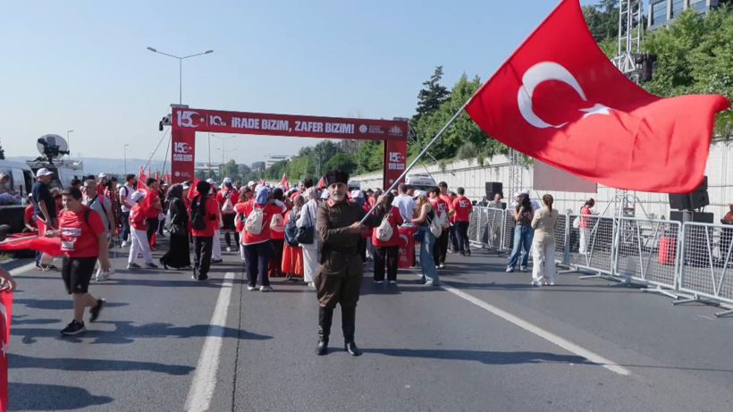 15 Temmuz Demokrasi ve Şehitleri Anma Yürüyüşü havadan görüntülendi: Unutmayacağız, unutturmayacağız - Resim: 2