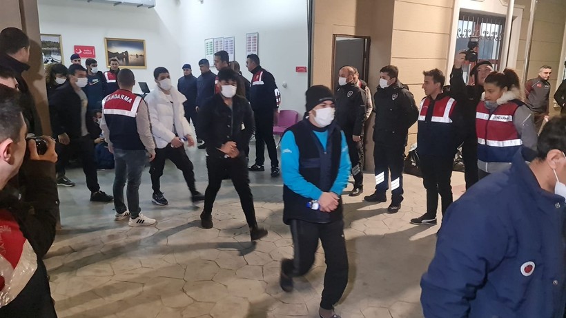 227 Afgan göçmen, ülkelerine gönderildi - Resim: 2