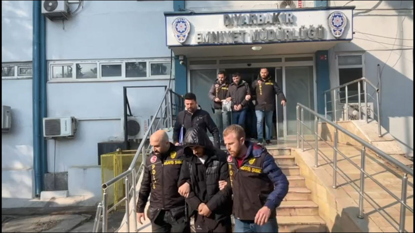 Lüks villalara giren hırsızlar, geceyi geçirip yemek yemişler; 5 gözaltı - Resim: 6