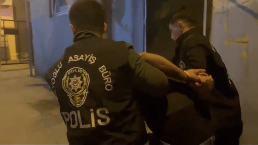 İstanbul’da “banka oturma” cinayeti: Sevgilisinin yanında kalbinden bıçaklandı - Resim: 5