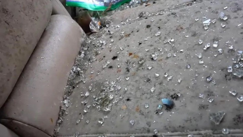 Sahibi tarafından çürümeye terk edilen dünyanın en kirli aracını böyle temizledi! Milyonlar o anları izledi - Resim: 3