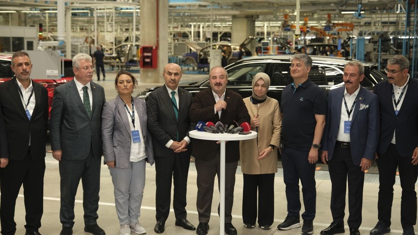 Togg tesisinde şaşırtan anlar! CHP'li vekillerden yerli araca tam not! 156 binlik filo talep ettiler - Resim: 12