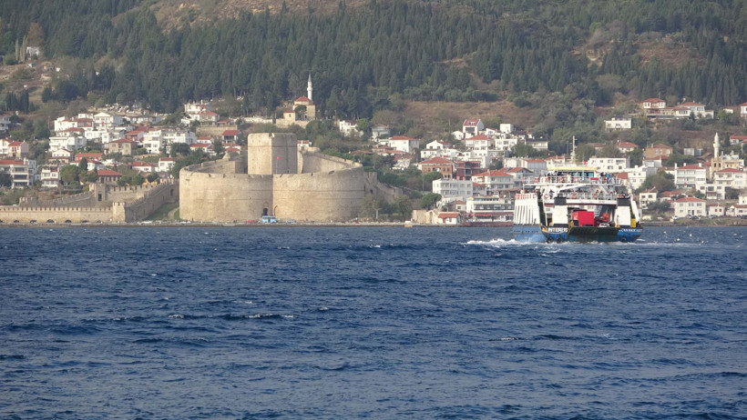 Gökçeada ve Bozcaada feribot seferlerine 'fırtına' engeli - Resim : 1