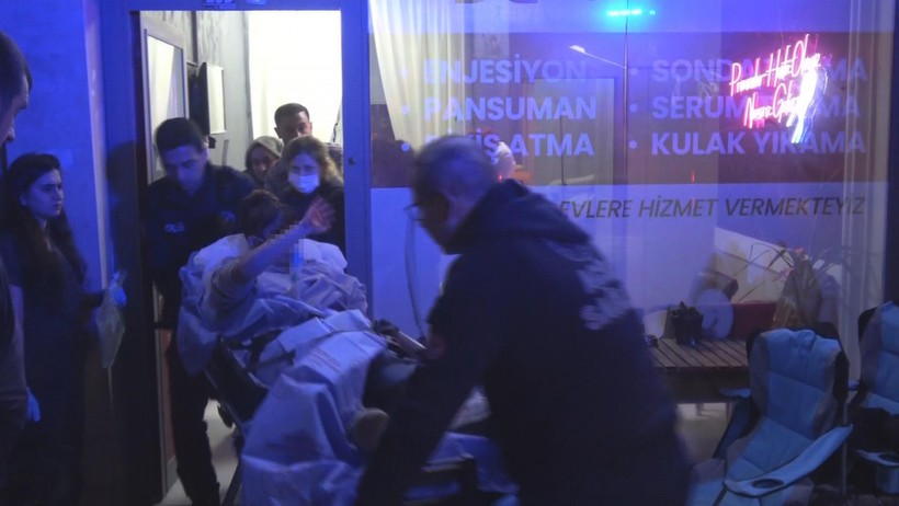 13 yaşındaki kız, sosyal medyadaki yorum tartışmasında bıçaklandı - Resim : 2