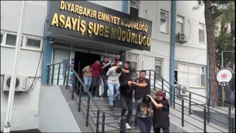 Diyarbakır’da güzellik salonunda fuhuş! 'Matruşka' operasyonuyla kıskaca alındılar - Resim: 10