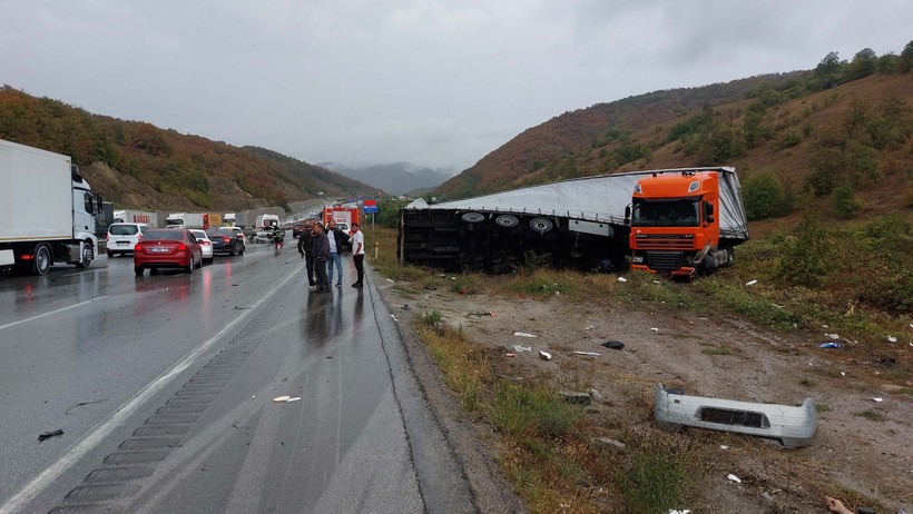 Samsun'da can pazarı! Zincirleme kazada çok sayıda ölü ve yaralı var - Resim: 16
