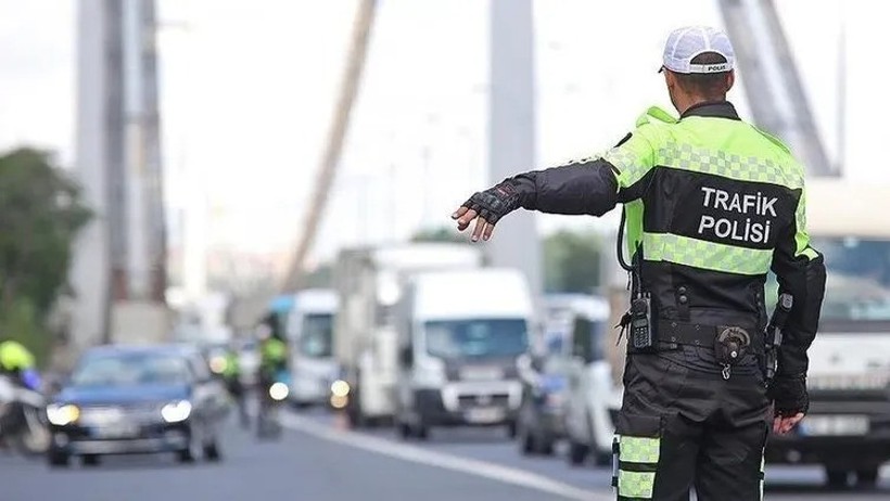 İstanbul, Ankara ve İzmir'de eylem yasakları: Hangi yol ve duraklar kapalı, metrolar çalışıyor mu? - Resim : 1