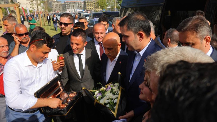 Bakan Kurum: "Bu yılın sonunda da tüm depremzedeler evlerine kavuşacak" - Resim : 2