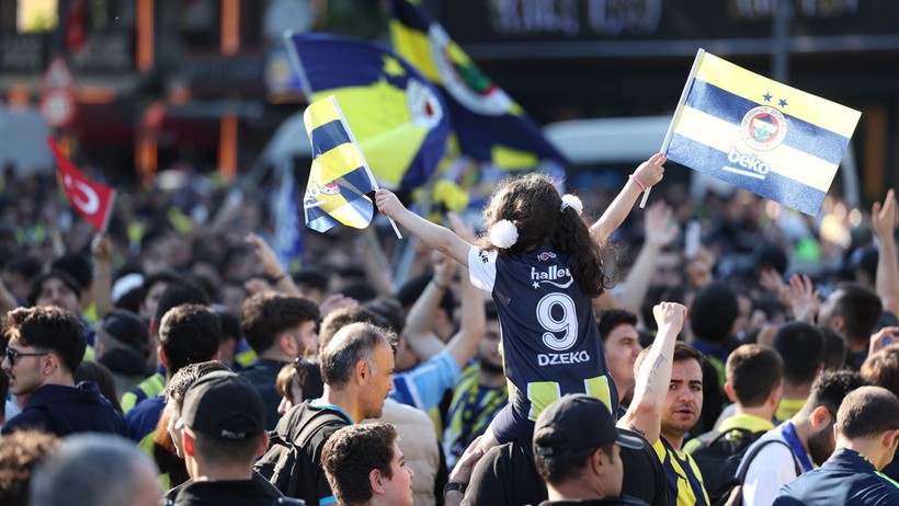 Fenerbahçe Beko Avrupa coşkusunu Bağdat Caddesi'ne taşıdı - Resim : 2