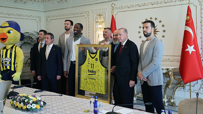 Cumhurbaşkanı Erdoğan, Avrupa şampiyonu olan Fenerbahçe Beko basketbol takımını kabul etti - Resim : 3