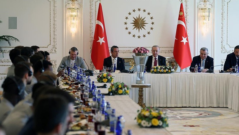 Cumhurbaşkanı Erdoğan, Avrupa şampiyonu olan Fenerbahçe Beko basketbol takımını kabul etti - Resim : 2