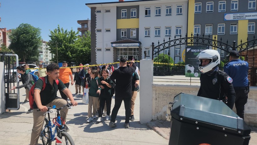 Rehberlik öğretmenini okulda öldürülen kişi eski ev arkadaşı çıktı - Resim: 8