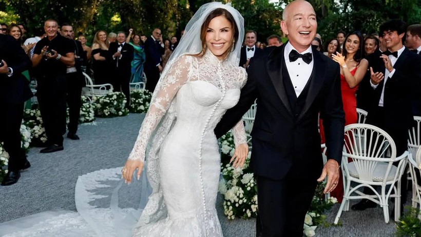Bezos’un Venedik düğünü protestolar eşliğinde gerçekleşti - Resim : 5