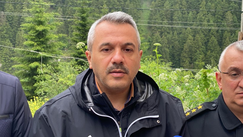 Dünya turuna çıkan pilotun uçağı dağa çarptı: 1 ölü, 1 mucize kurtuluş - Resim : 4