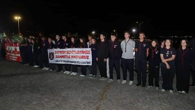 Büyük felaketin 26. yılı! Marmara Depremi'nde hayatını kaybedenler anıldı - Resim : 1