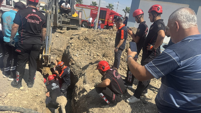  Kahramanmaraş'ın Onikişubat ilçesinde altyapı çalışmaları sırasında toprak kayması sonucu göçük...