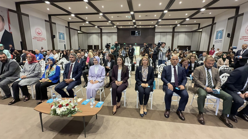 Aile ve Sosyal Hizmetler Bakanı Mahinur Özdemir Göktaş: "Sosyal devlet anlayışımızı güçlendiriyoruz" - Resim : 1