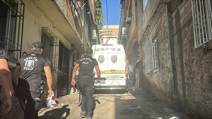 Boşanma aşamasındaki eşini öldürdü, aynı silahla intihar etti - Resim : 2