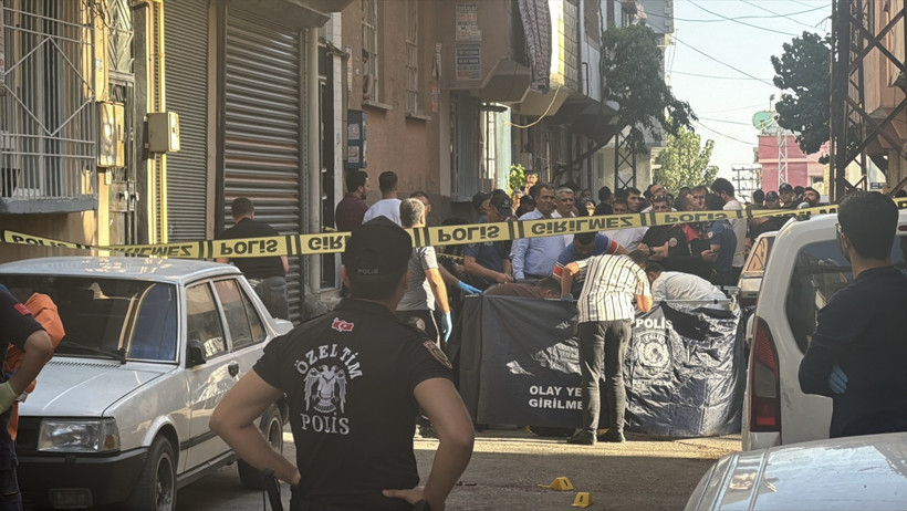 Boşanma aşamasındaki eşini öldürdü, aynı silahla intihar etti - Resim : 1