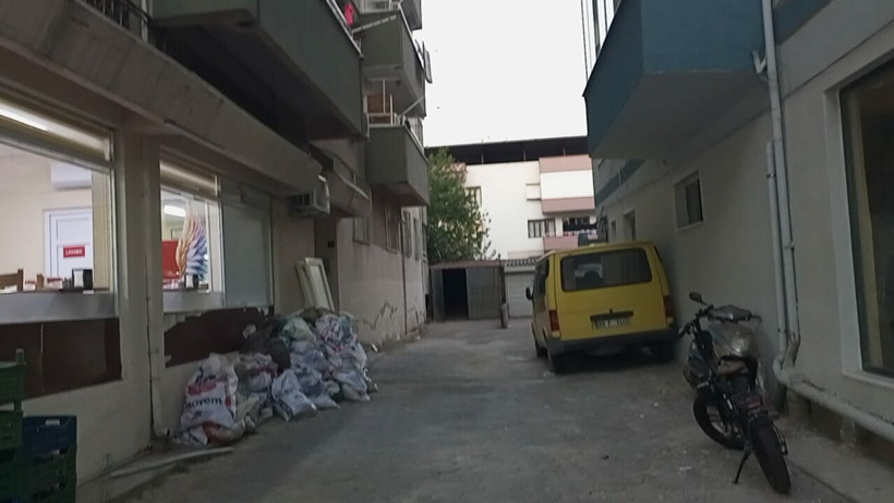 Çamaşır asarken 5’inci kattan düşüp öldü - Resim : 2