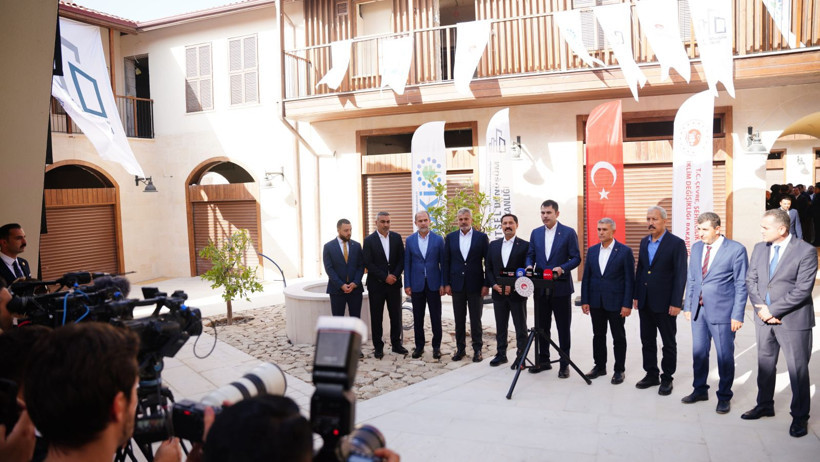 350 bin konut tamam: Bakan Kurum, “Tünelin ucunu görüyoruz” dedi - Resim: 1