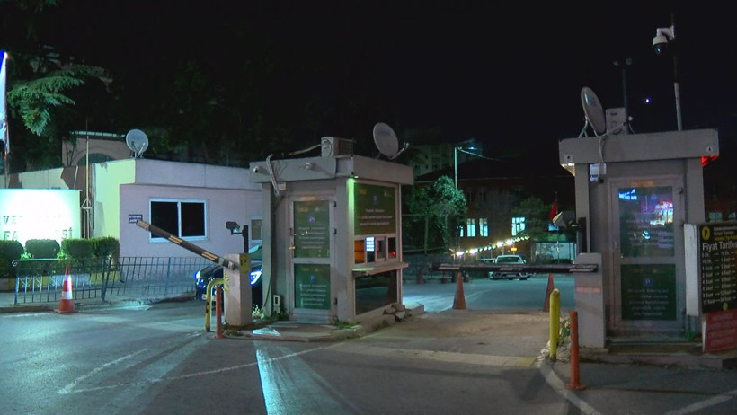 Fatih'te gıda zehirlenmesi şüphesi! Hollanda'dan gelen 2 kardeş hastaneye kaldırıldı - Resim : 1