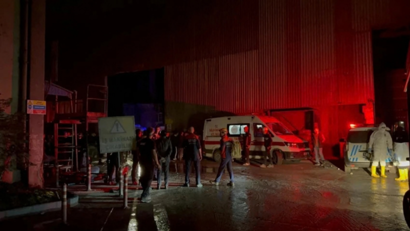 Samsun'da demir çelik fabrikasında 3 işçi elektrik akımına kapılarak hayatını kaybetti - Resim : 1