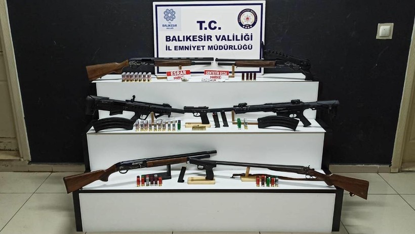 Balıkesir'in Edremit ilçesinde G.A.'nın şikayeti üzerine çiftlik evi mafyası çökertilmişti! Baltalı sapık Rabia Dilruba Candaş paket oldu - Resim: 13