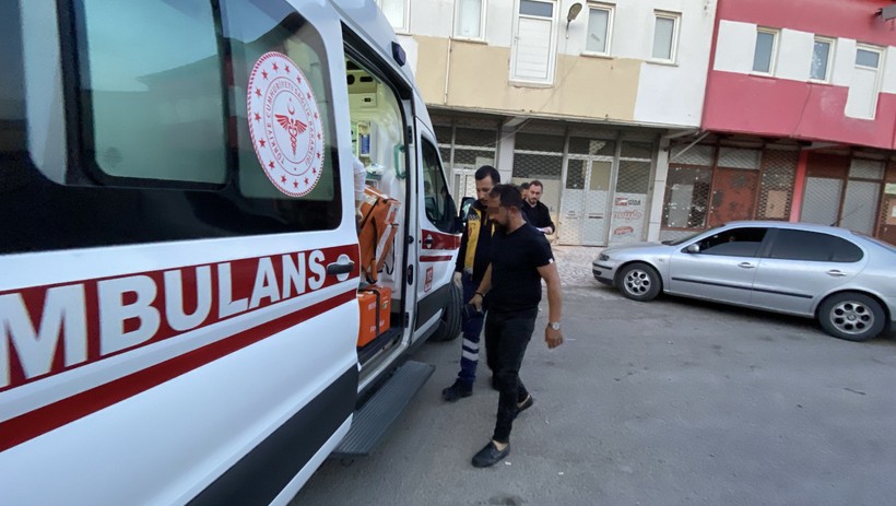 Aksaray'da 2 kuzen sosyal medyadan tehdit ettikleri esnafı sopalarla darp etti - Resim : 1