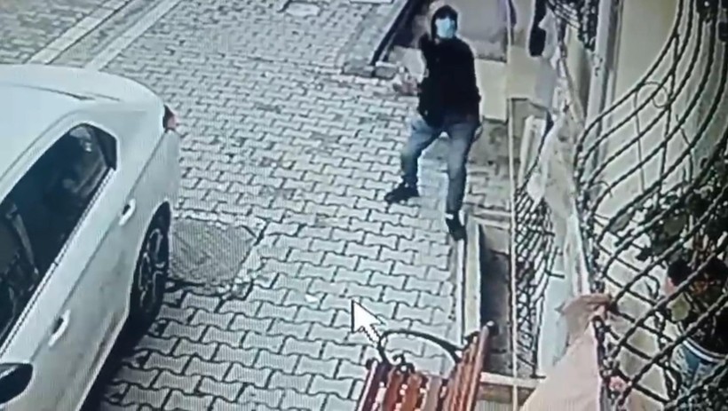 Esenyurt'ta boşanma aşamasındaki eşinin ailesine kezzapla saldıran şüpheli tutuklandı - Resim: 1