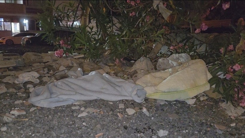 İstanbul Güngören'de boş arazide 3 aylık bebek bulundu - Resim : 1