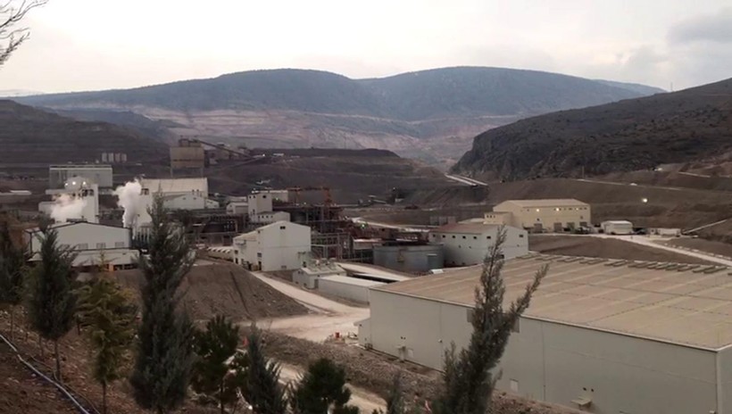 Erzincan'da maden faciası| İşçiler saatler önce 'çökecek' diye uyarmış! Eşiyle son telefonu... - Resim: 11