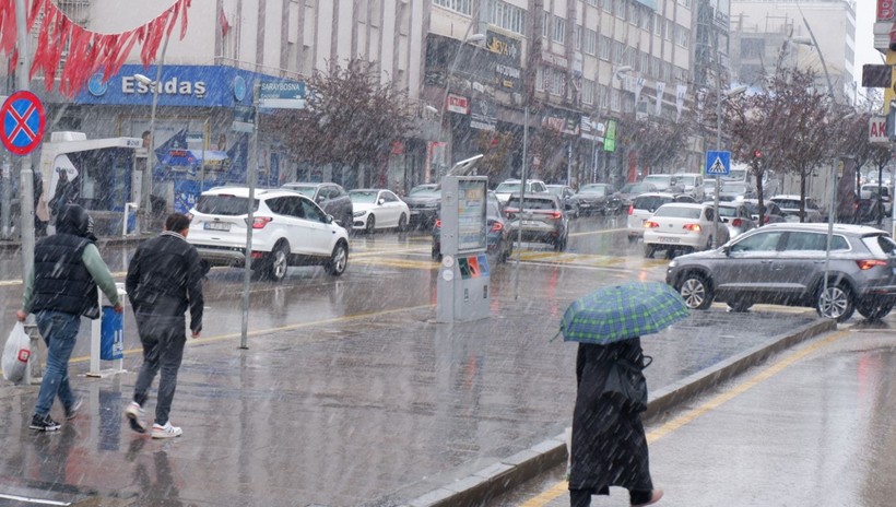 Erzurum'a mayıs ortasında kar yağdı - Resim: 11