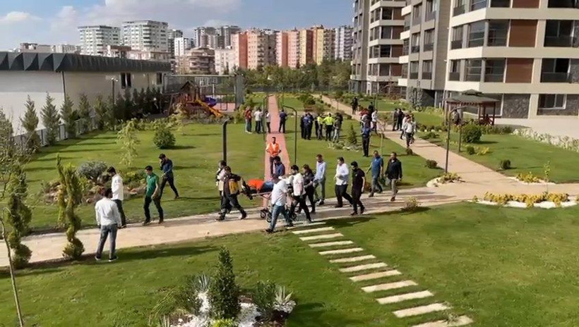 Şanlıurfa'daki sitede bıçaklı kavga: 9 kişi yaralandı - Resim: 6