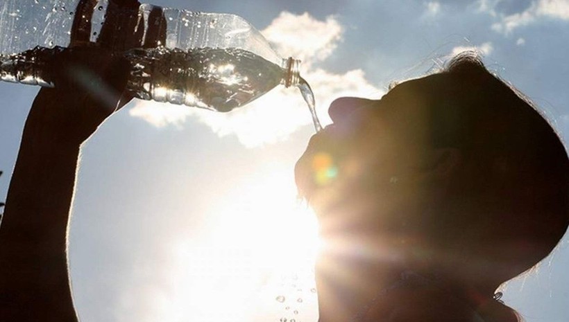 Kavurucu sıcaklar geri gelecek mi? Meteoroloji tahminlerini açıkladı! Bir taraf yanacak bir taraf serinleyecek - Resim: 7