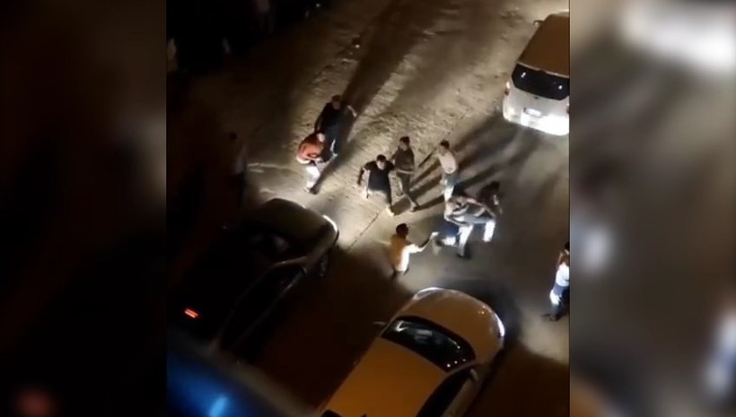 Şanlıurfa'da, sokak ortasındaki kavga kamerada - Resim : 1